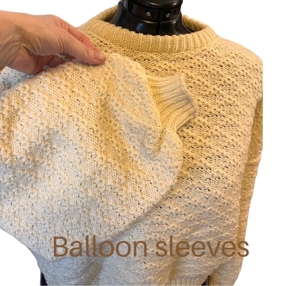 Hand Crafted Oversized & Slightly Cropped Cream Sweater with Balloon Sleeves - Picture 5 of 12